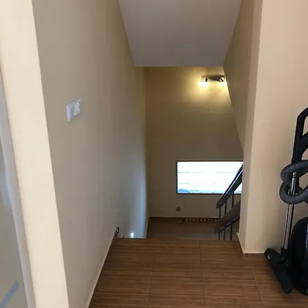 Two Floors Few Minutes From The Beach Apartament *