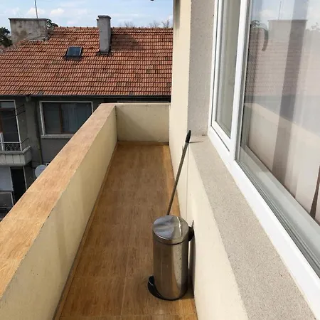 Two Floors Few Minutes From The Beach