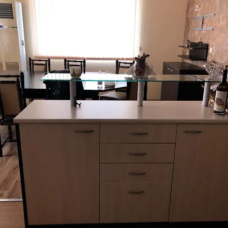 Two Floors Few Minutes From The Beach Pomorie